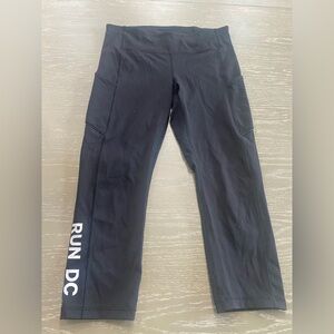 lululemon athletica Black cropped Leggings